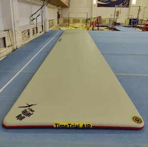 Надувная накладка (дорожка) на гимнастический ковёр 218